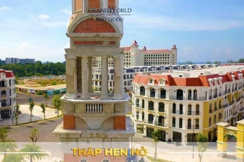Homestay Grand World Дуонг-Донг Экстерьер фото